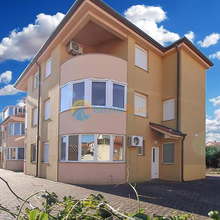 Apartments Bardak Ližnjan Zewnętrze zdjęcie