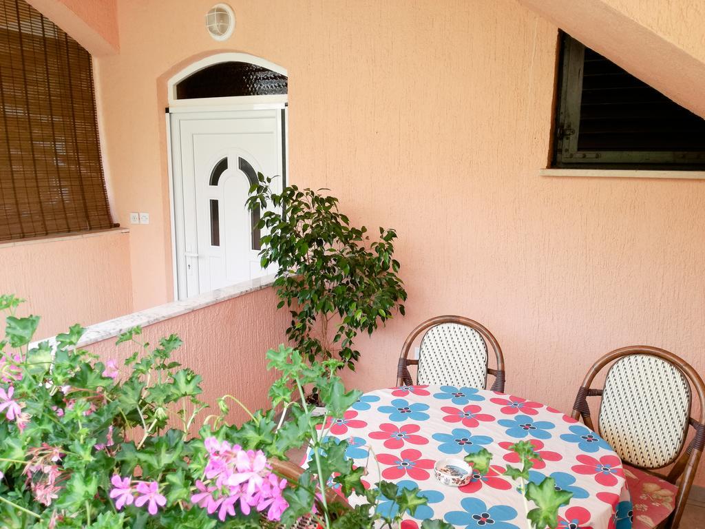 Apartments Bardak Ližnjan Zewnętrze zdjęcie